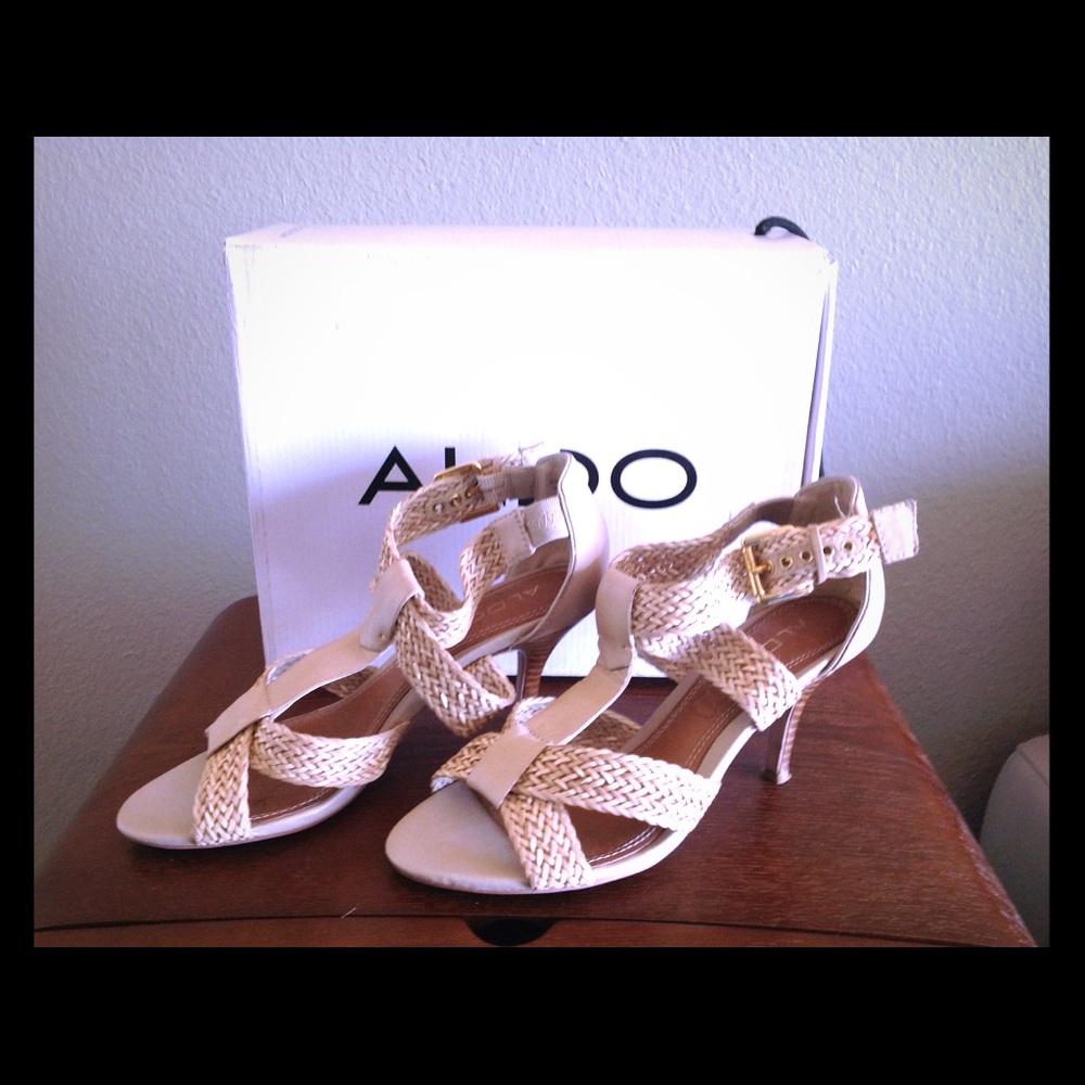Aldo Tan Heels